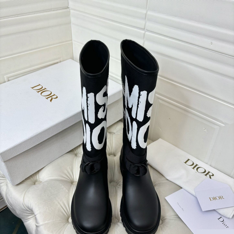 ch**an D*or boots